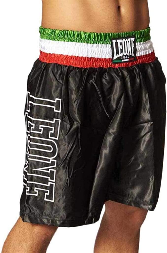 Clicca qui ed acquista ora su Amazon i pantaloncini da boxe pugilato kickboxing muay thai fighter sport da combattimento Leone 1947 - Kombatnet