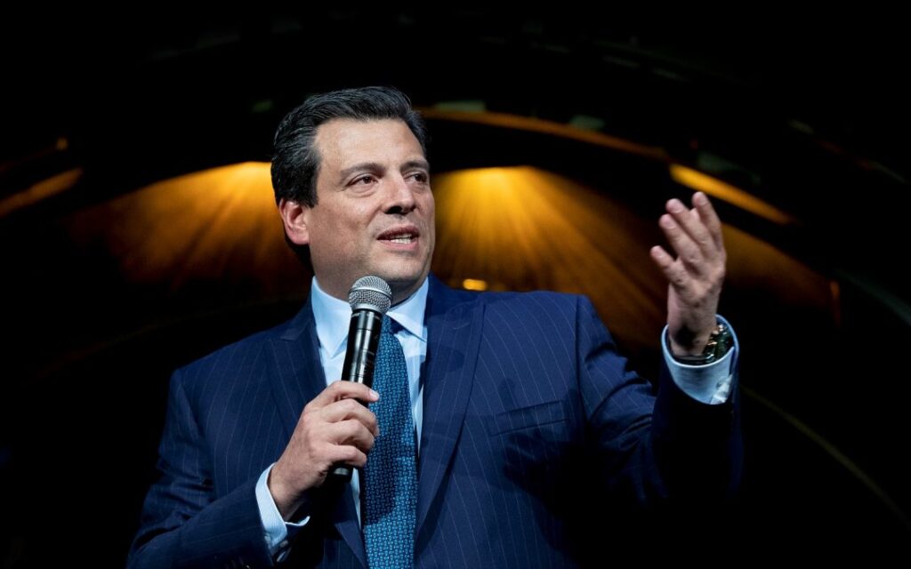 Mauricio Sulaiman WBC World Boxing Council - Kombatnet
