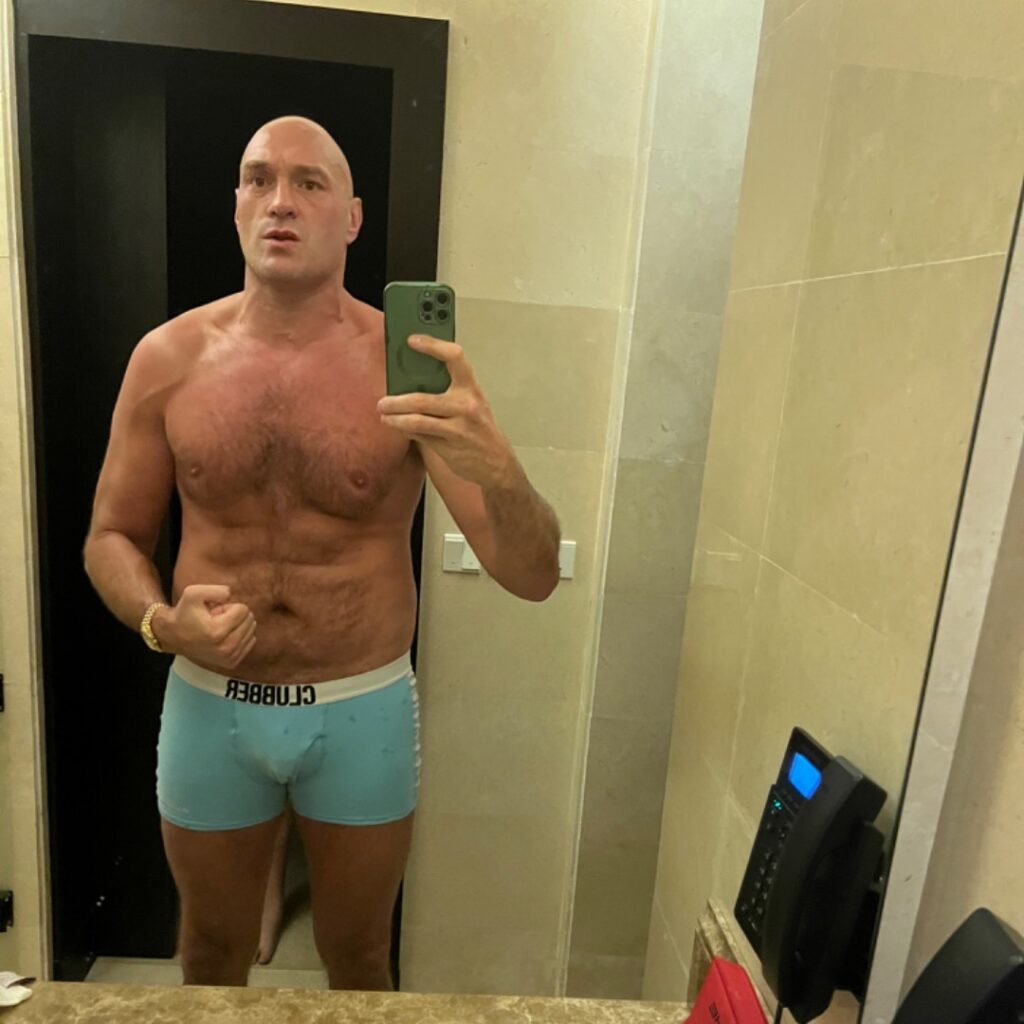 Foto allo specchio di Tyson Fury - Kombatnet